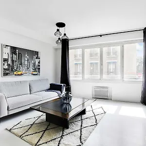 Appartement Lovely - 3br - 6p - Near Convention, Paris